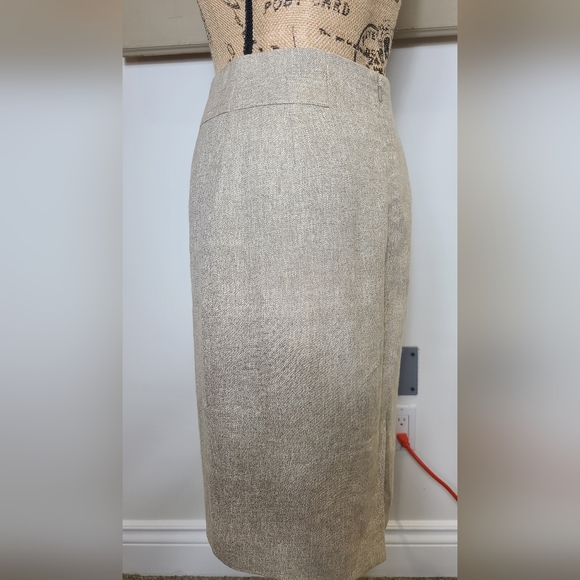 COPY - Linen Blend Ann Taylor Skirt Suit with Bow Detail - Picture 8 of 9